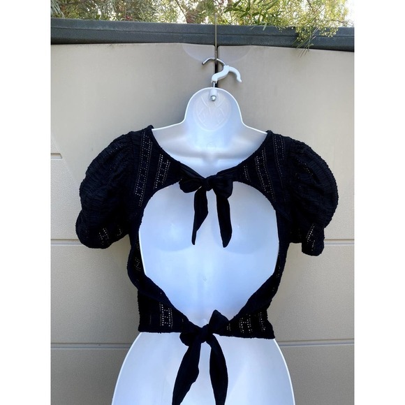 Free People Women’s Black Star Struck Tee Eyelet Open Back Crop Top Sz XS - Picture 5 of 11